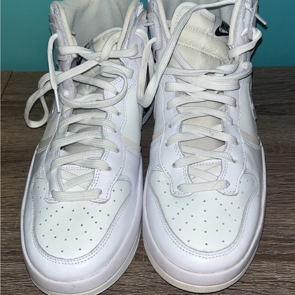 Nike High-Top Sneakers - Picture 4 of 7